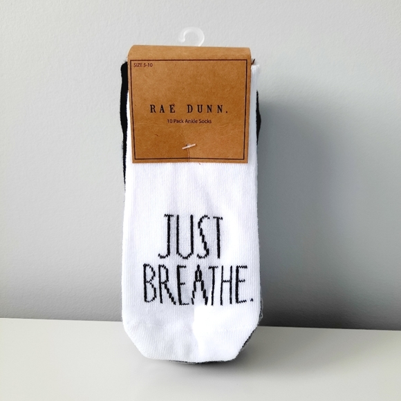 NWT Rae Dunn ankle socks 10pk